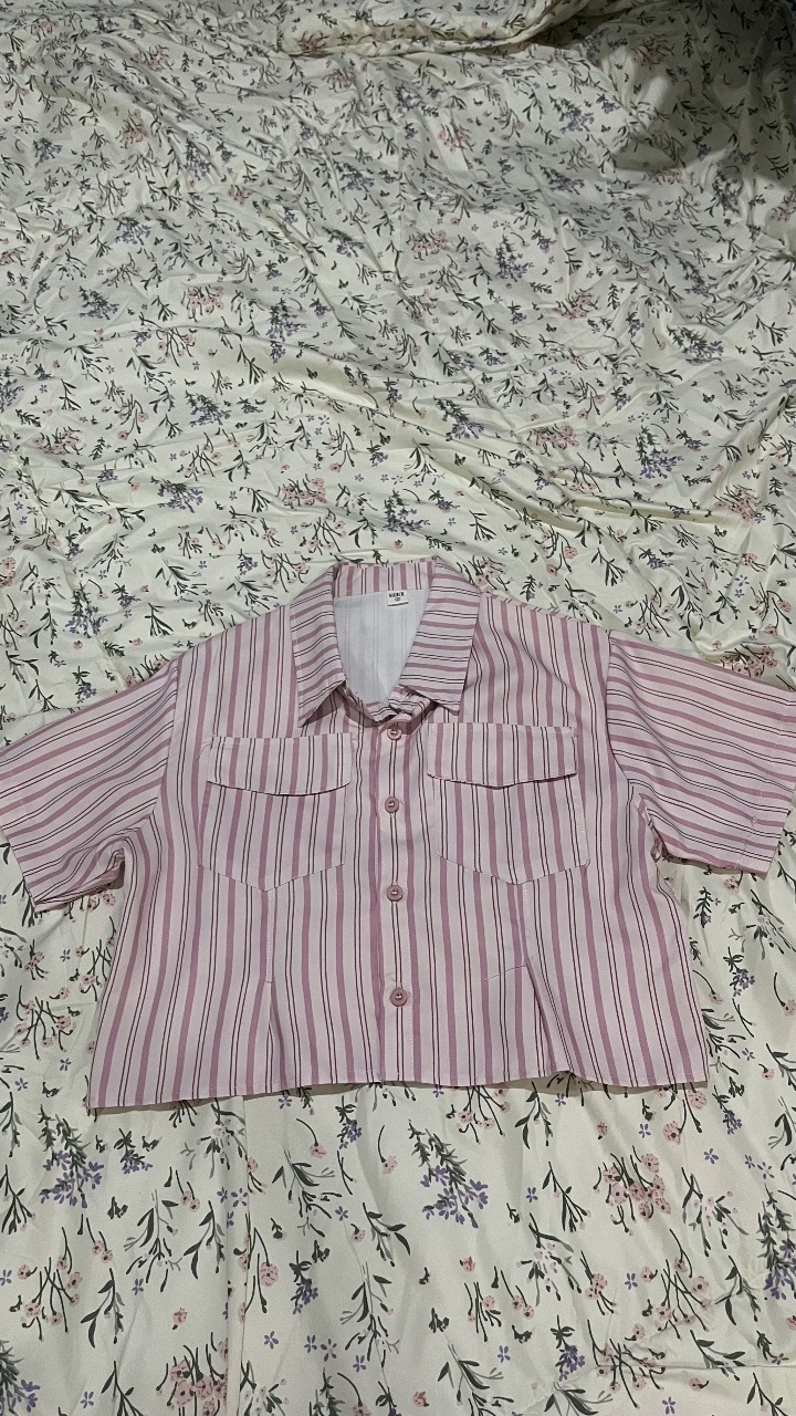 kemeja crop pink