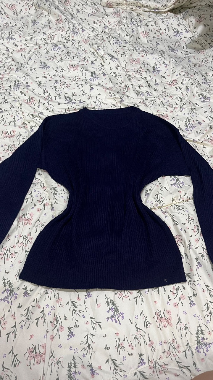 atasan rajut navy